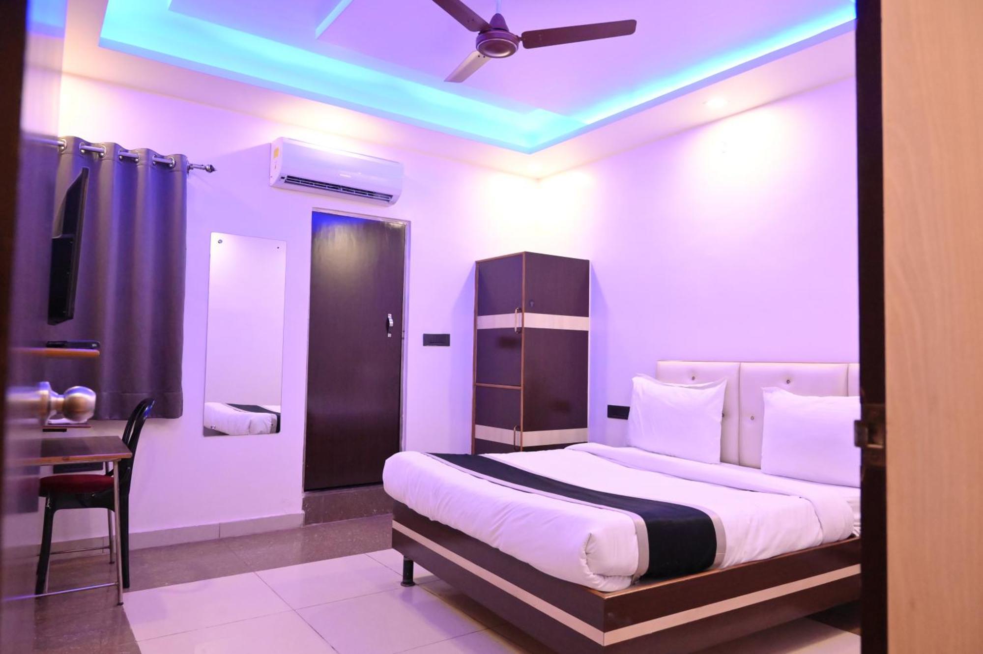 Hotel Riddhi Regency Lucknow Exterior foto